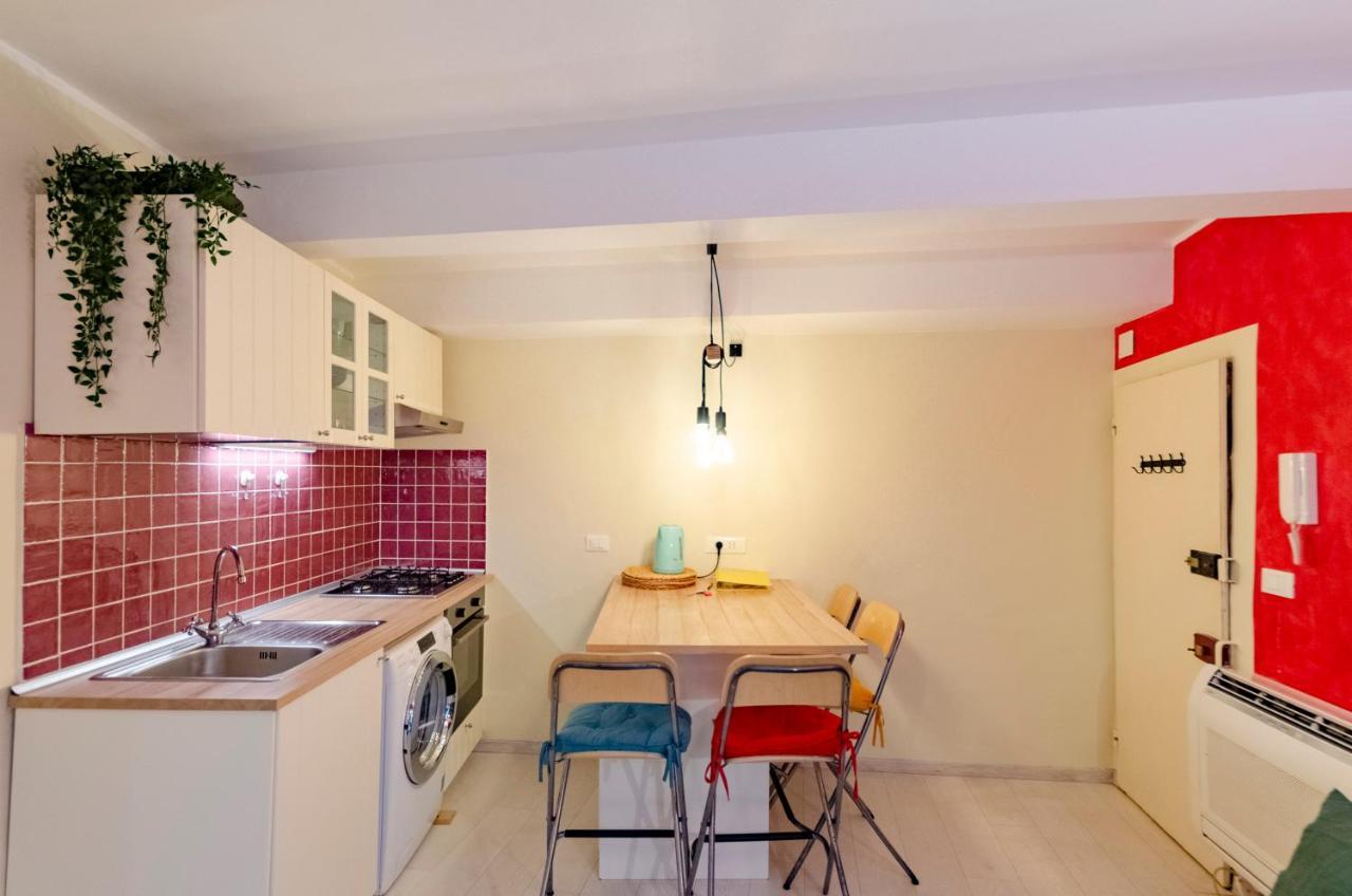 Joivy Cosy Flat In The Centre Apartment Genoa Bagian luar foto