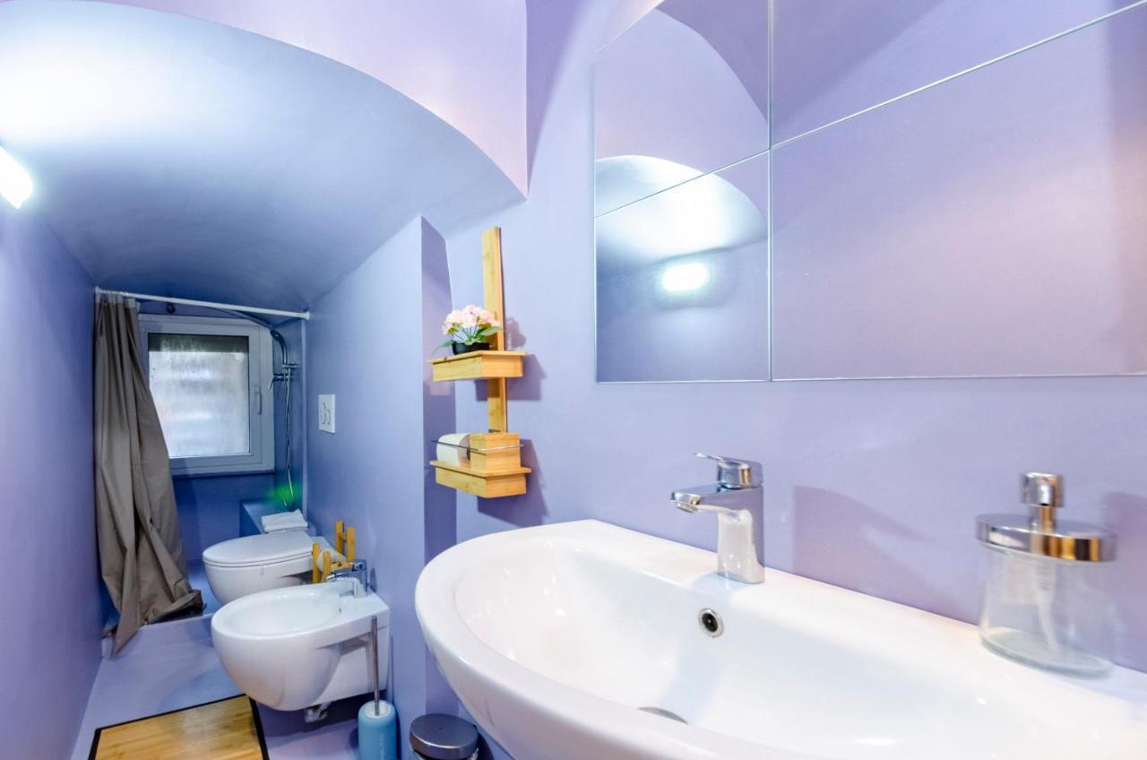 Joivy Cosy Flat In The Centre Apartment Genoa Bagian luar foto