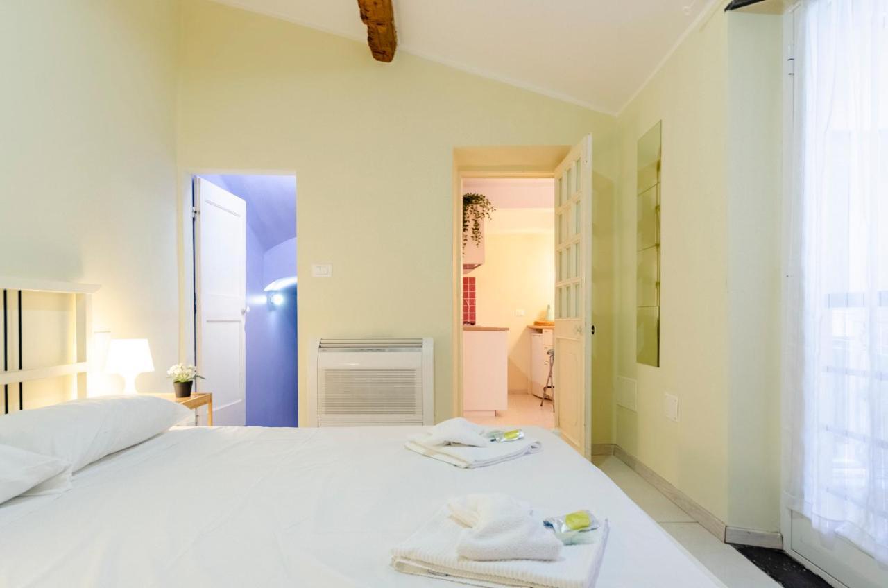 Joivy Cosy Flat In The Centre Apartment Genoa Bagian luar foto