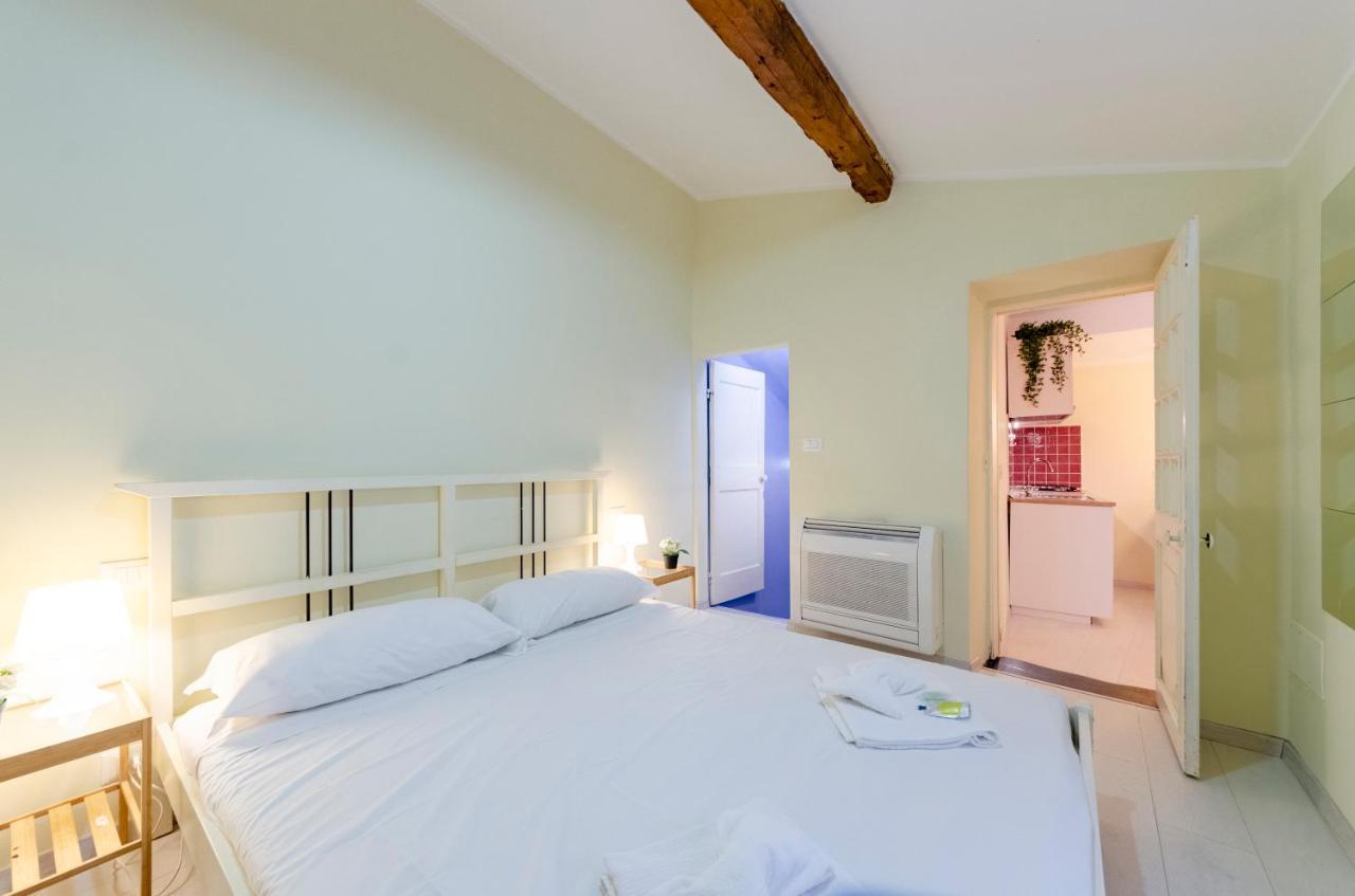Joivy Cosy Flat In The Centre Apartment Genoa Bagian luar foto