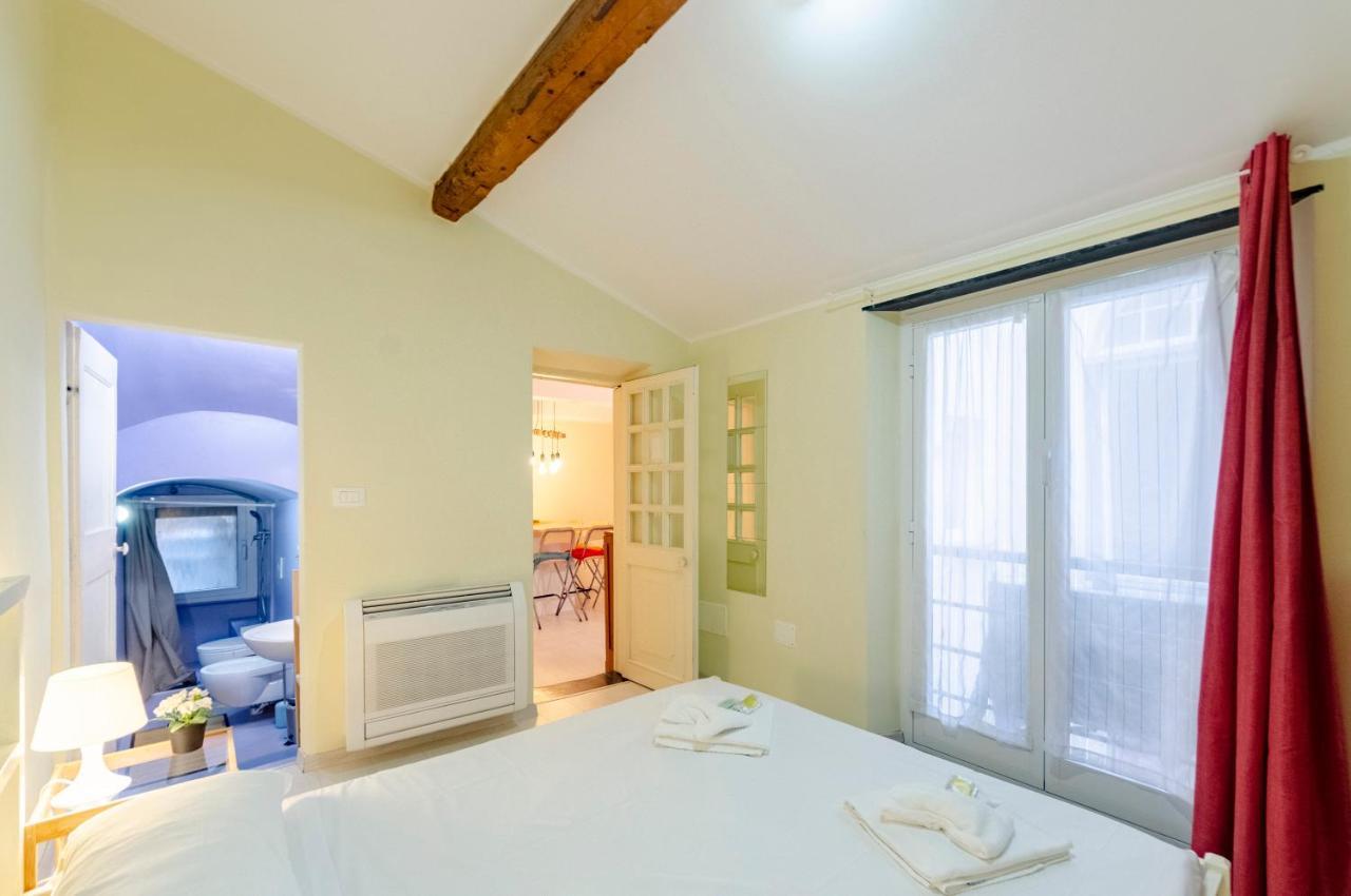 Joivy Cosy Flat In The Centre Apartment Genoa Bagian luar foto